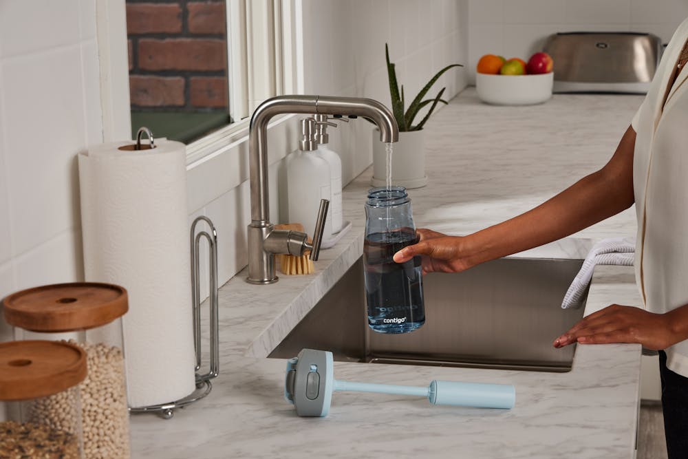 Contigo® Wells Plastic Filter Water Bottle with AUTOSPOUT® Straw Lid, 32 Oz. - Dark Ice